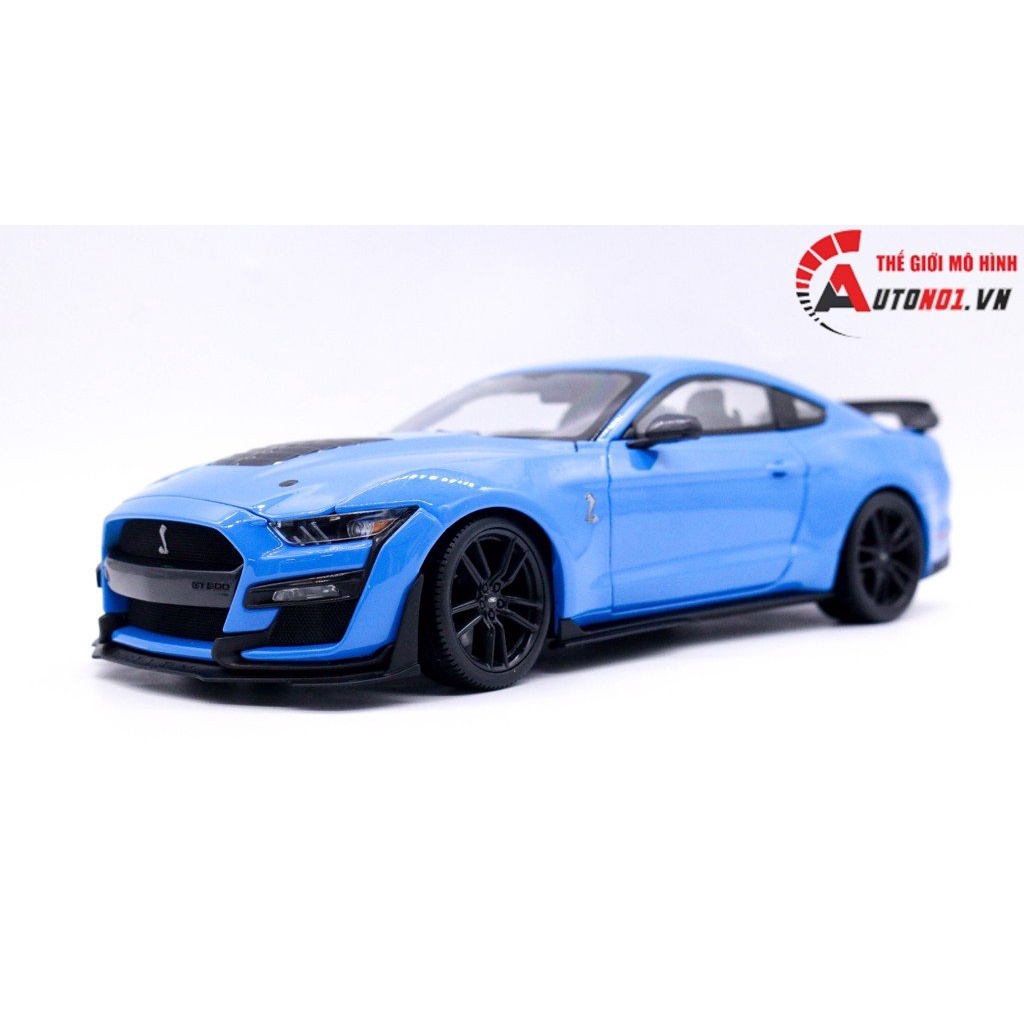 MÔ HÌNH XE FORD MUSTANG SHELBY COBRA GT500 WHITE BABY BLUE 1:18 MAISTO 7761