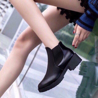 Boot thấp cổ màu đen, nâng đế 3cm