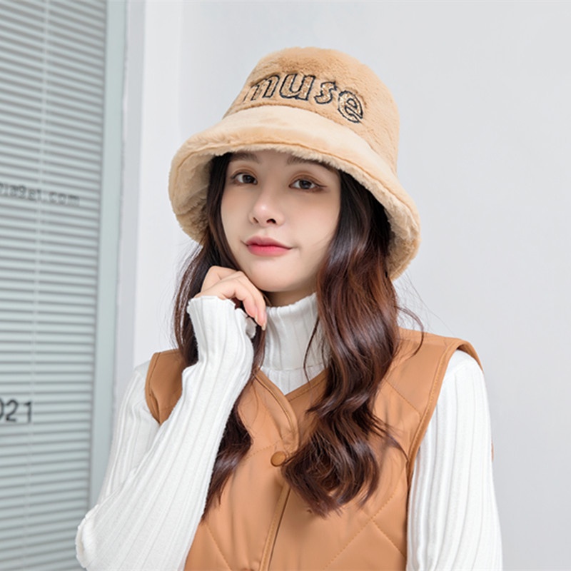 Mũ tai bèo lông chồn thêu chữ thời trang mùa đông cho nữ