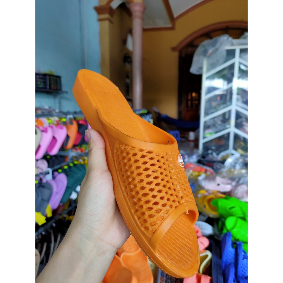 Dép Bà OK Màu Vàng Huyền Thoại