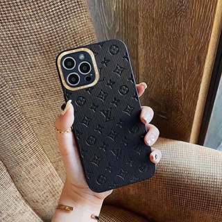 Ốp iphone lv viền vuông màu đen