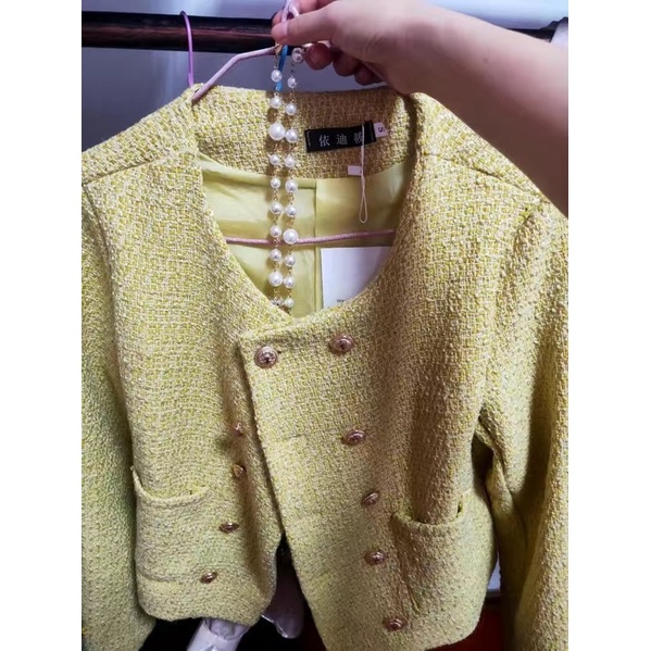 Áo dạ tweet Lisa phong cách Hàn Quốc