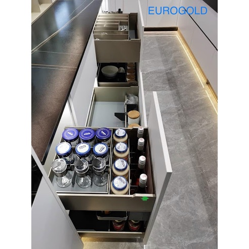Kệ gia vị chai lọ nhôm Anode hãng Eurogold, màu Gold