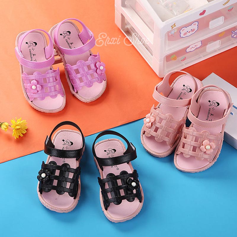 Oeggeo shop Xăng đan Đế Bằng Khóa Dán Họa Tiết Hoa Cho Bé