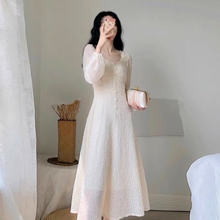 Đầm ngọc cổ vuông váy tiểu thư