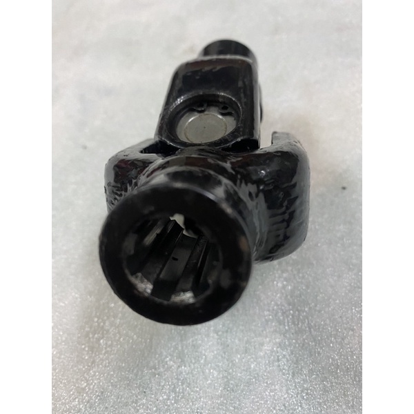 Khớp máy chữ thập,cốt 17li, nối từ máy vào số oto,1 đầu 6 răng lỗ 17li,1đầu 18 răng lỗ 19li,dùng máy 100cc,110cc,125cc