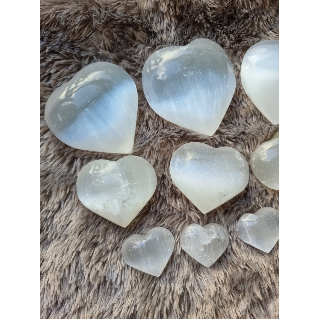 Tim đá thanh tẩy Selenite - Selenite Heart khuếch đại năng lượng dùng trong Tarot, Reiki, phong thủy, thiền định