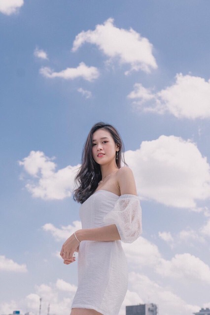 Đầm Trắng Cúp Ngực Tay Ren xt