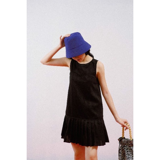 Đầm sát nách Libe