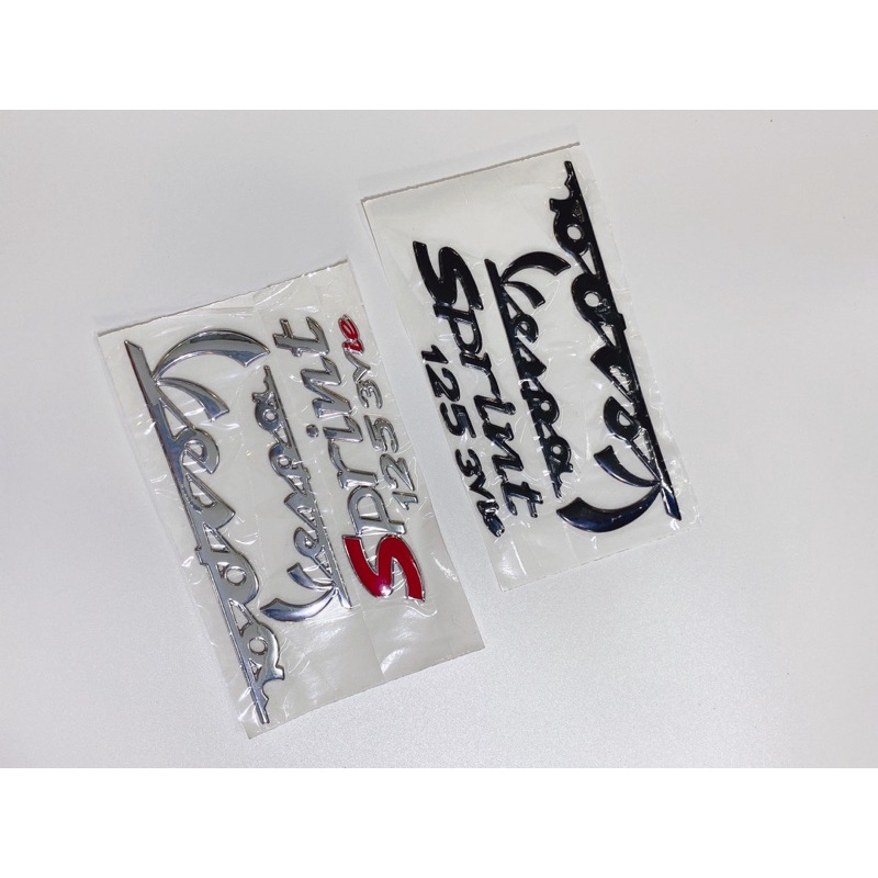 Tem nổi chữ VESPA Sprint 125 3Vie màu trắng, màu đen dán thay thế tem zin theo xe, có sẵn keo phía sau