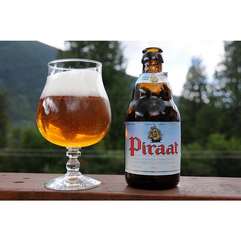 Lốc 4 Chai Bia Piraat 10.5%