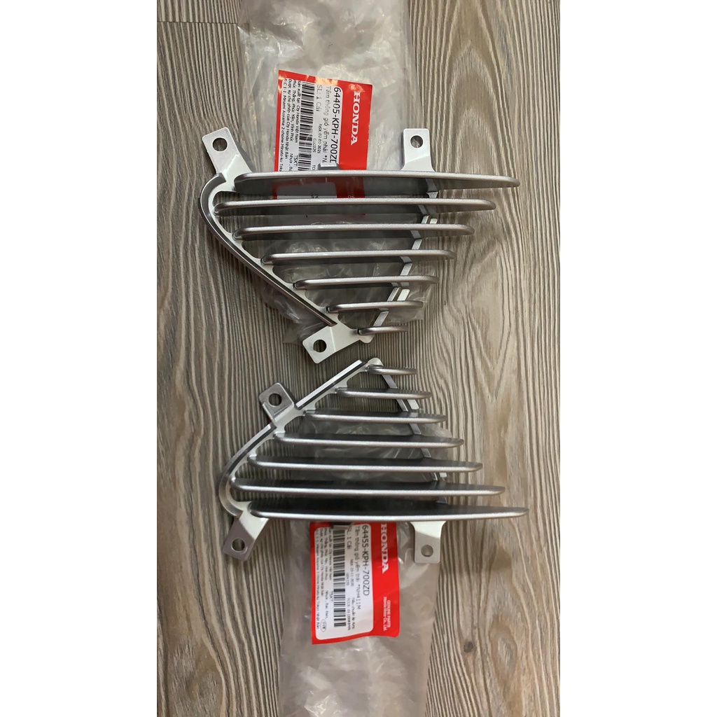 Tấm thông gió yếm trái phải hãng dành cho xe Future Neo GT 2006