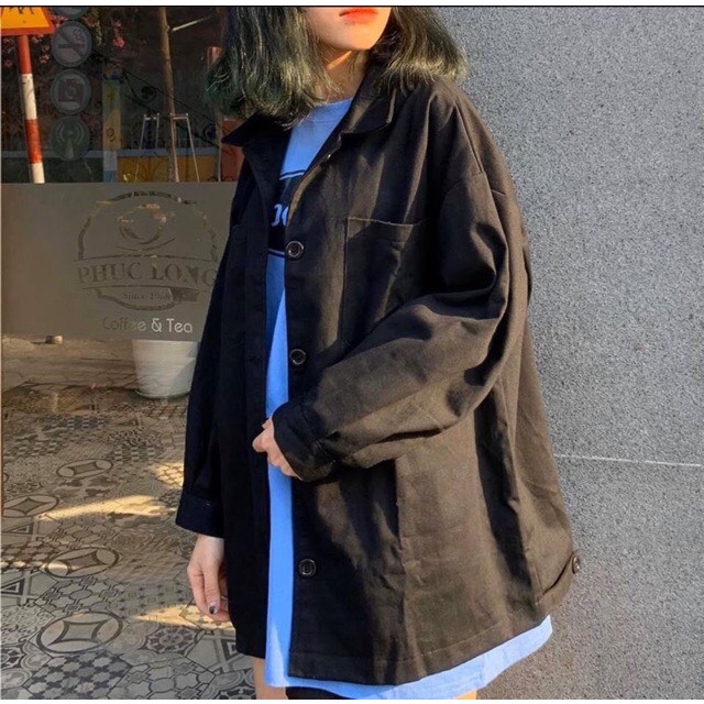 Áo sơ mi unisex 2 túi cài nút đen tay dài 2 màu cực đẹp cho cô nàng và anh chàng năng động