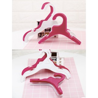 Móc treo quần áo cho chó mèo thú cưng [Nhựa]