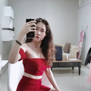 Set váy áo croptop đỏ