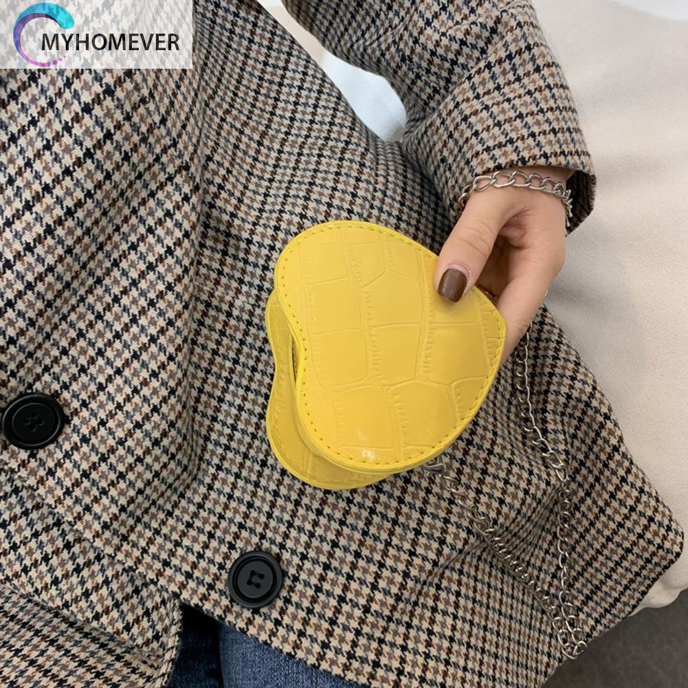 Túi Đeo Chéo Hình Trái Tim Chất Liệu Da Cho Nữ