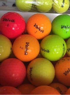 Bóng golf màu Volvik