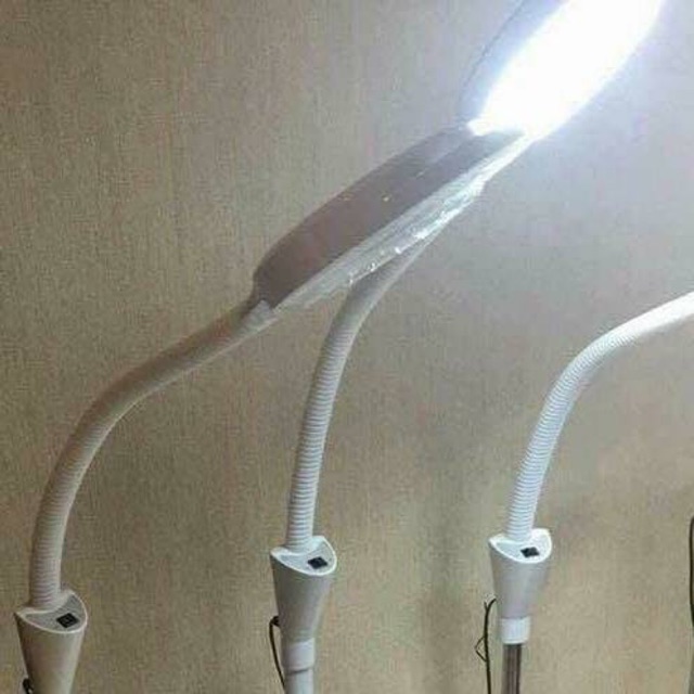 Đèn lez lặn mụn , nối mi, phun săm.