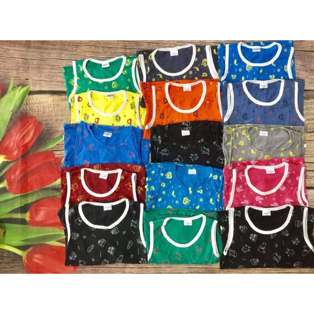 Bộ ba lỗ trai gái