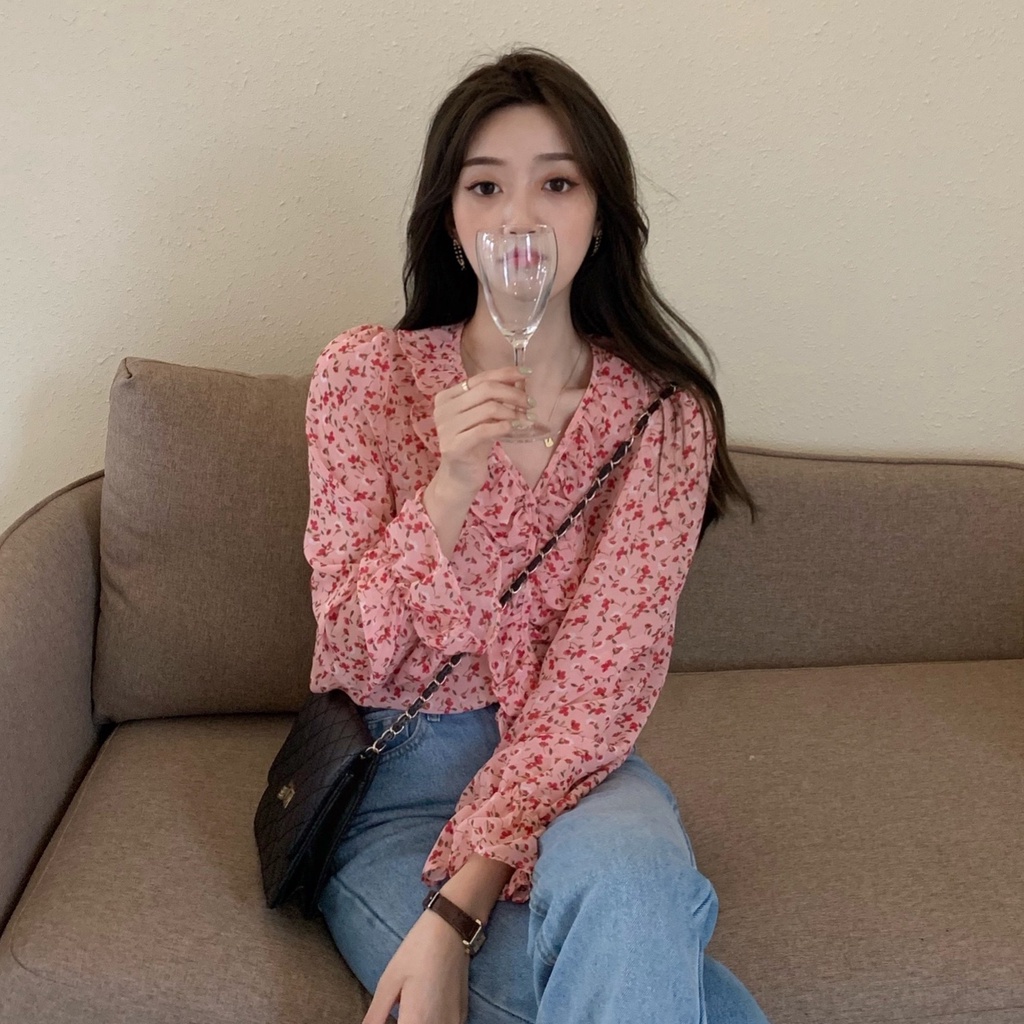 Áo sơ mi BH bằng vải chiffon họa tiết hoa tay dài cổ chữ V phối bèo phong cách Pháp cho nữ