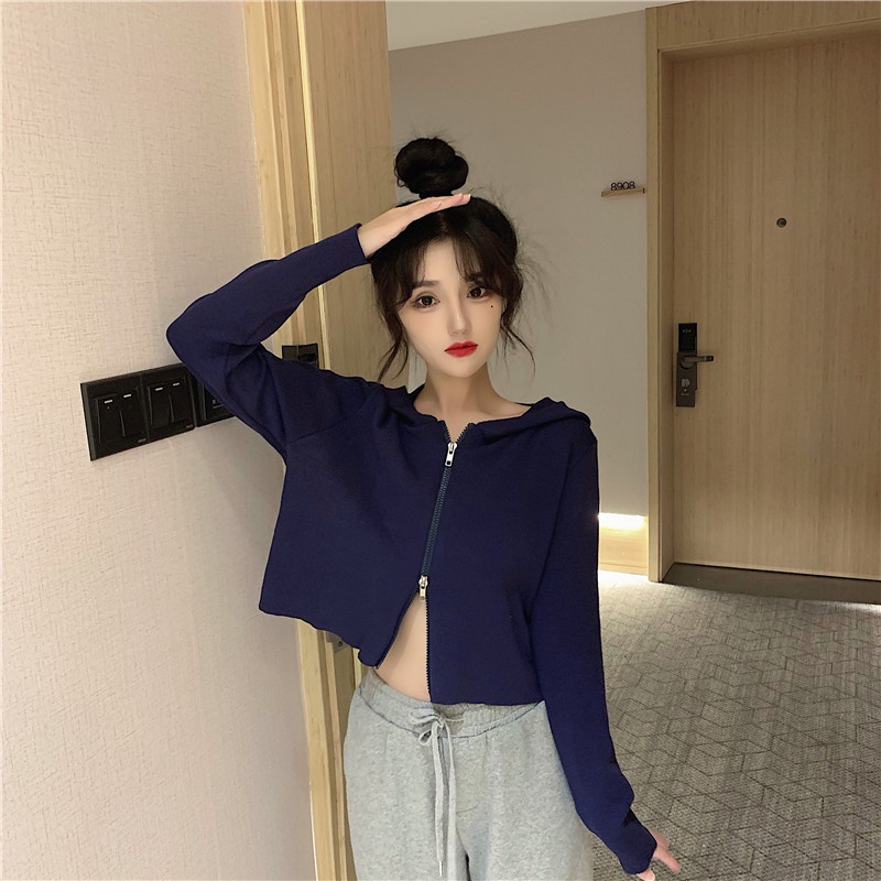 Áo Croptop Tay Dài Có Mũ Trùm Đầu Cho Nữ