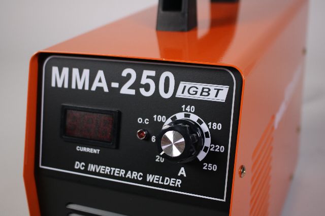 Máy hàn điện tử Gladiator, mã MMA-250