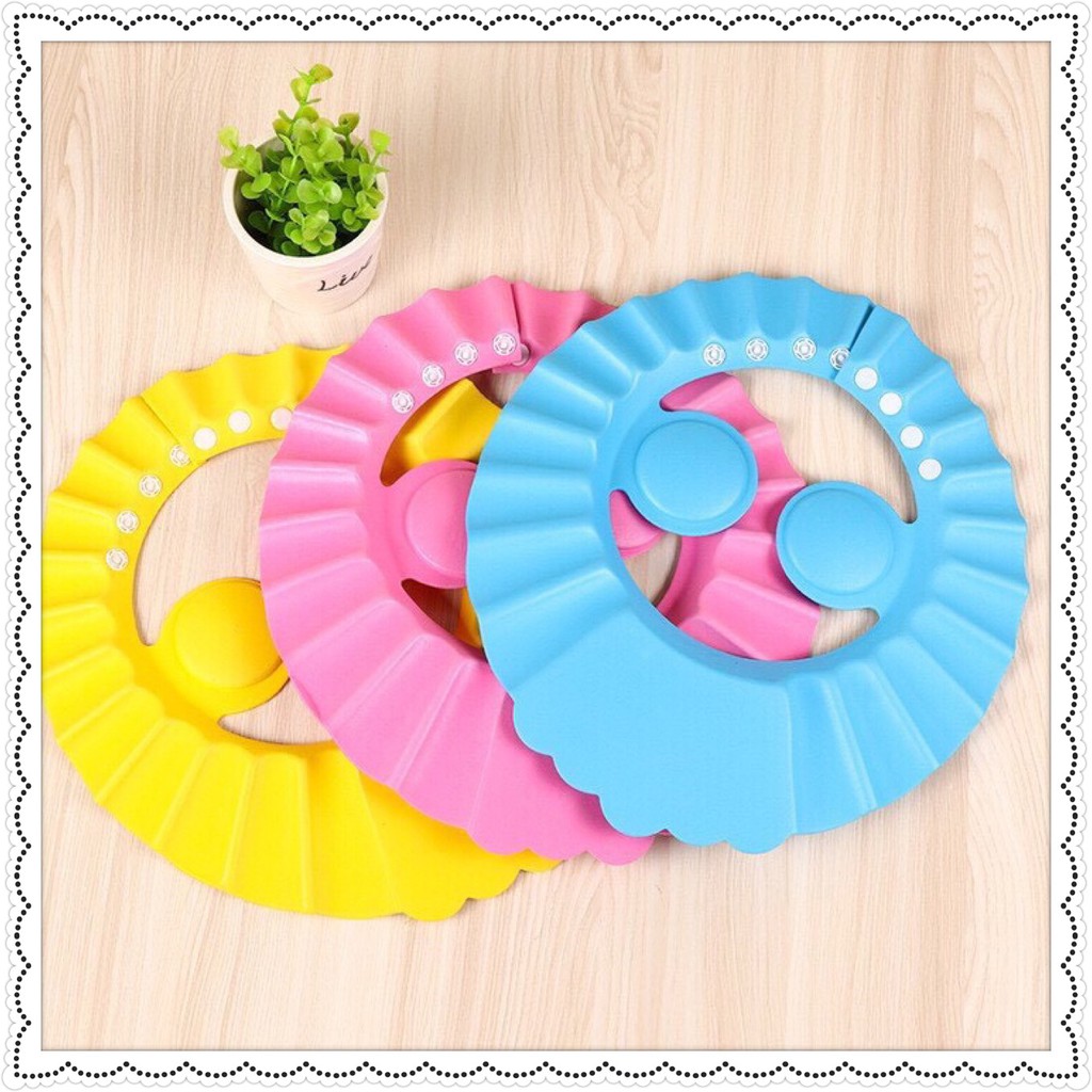 Mũ đội đầu chống nước vào mắt cho bé tắm dễ dáng