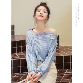 Áo sơ mi lệch vai cổ ren