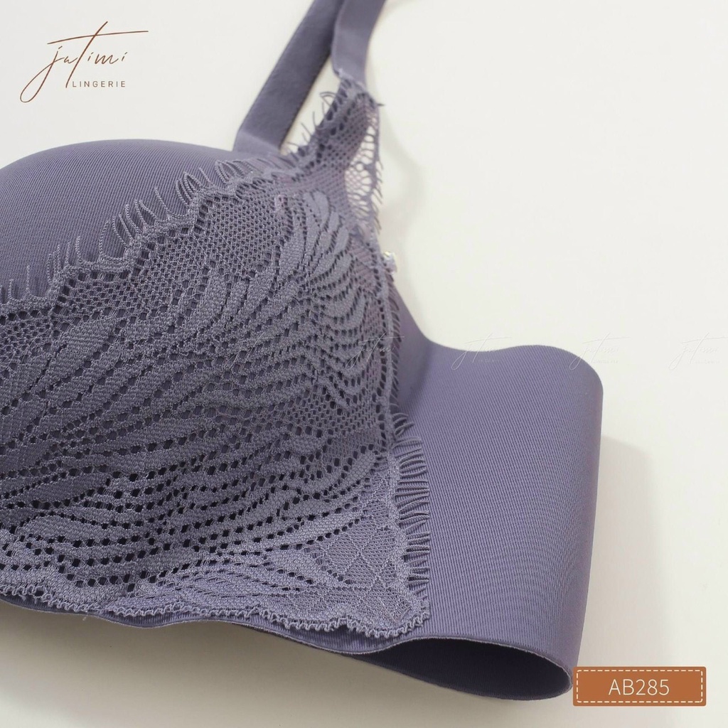 Áo Lót Nữ Su Đúc CXG Không Gọng Nâng Ngực Phối Ren A16