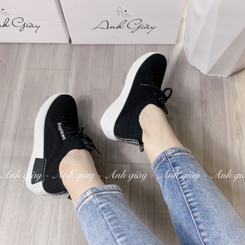 TT25 - Giày thể thao nữ siêu nhẹ chun lưới nâng đế 3p , 2 màu đen kem phù hợp đi tập , thể dục, đi chơi, du lịch