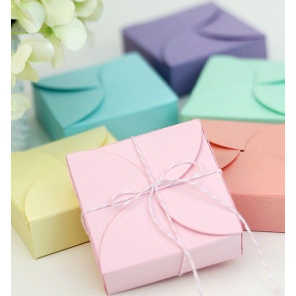 Món quà ngẫu nhiên, một phần quà dành tặng bạn KLH | BigBuy360 - bigbuy360.vn