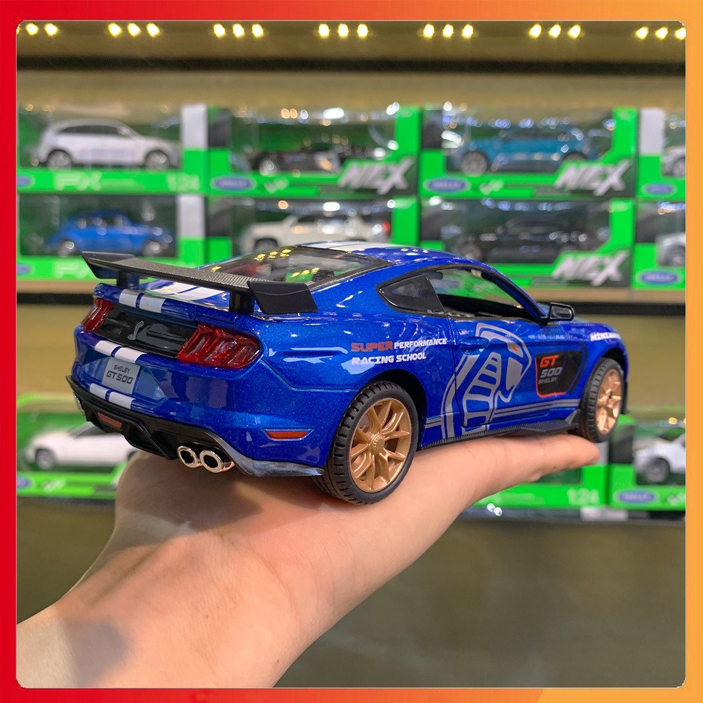 Mô hình xe Ford Mustang Shelby GT500 tỉ lệ 1:24 Miniauto