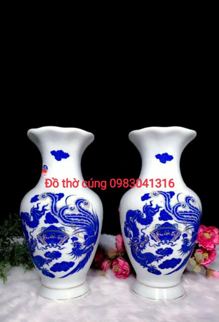 Bộ đồ thờ men trắng - rồng xanh coban độc đáo xanh rất bóng.