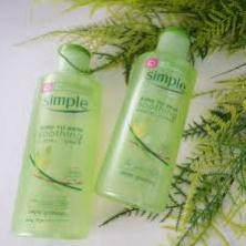 [FREESHIP] Nước Hoa Hồng Soothing Facial Toner Simple cân bằng ẩm cho da 200ml | BigBuy360 - bigbuy360.vn