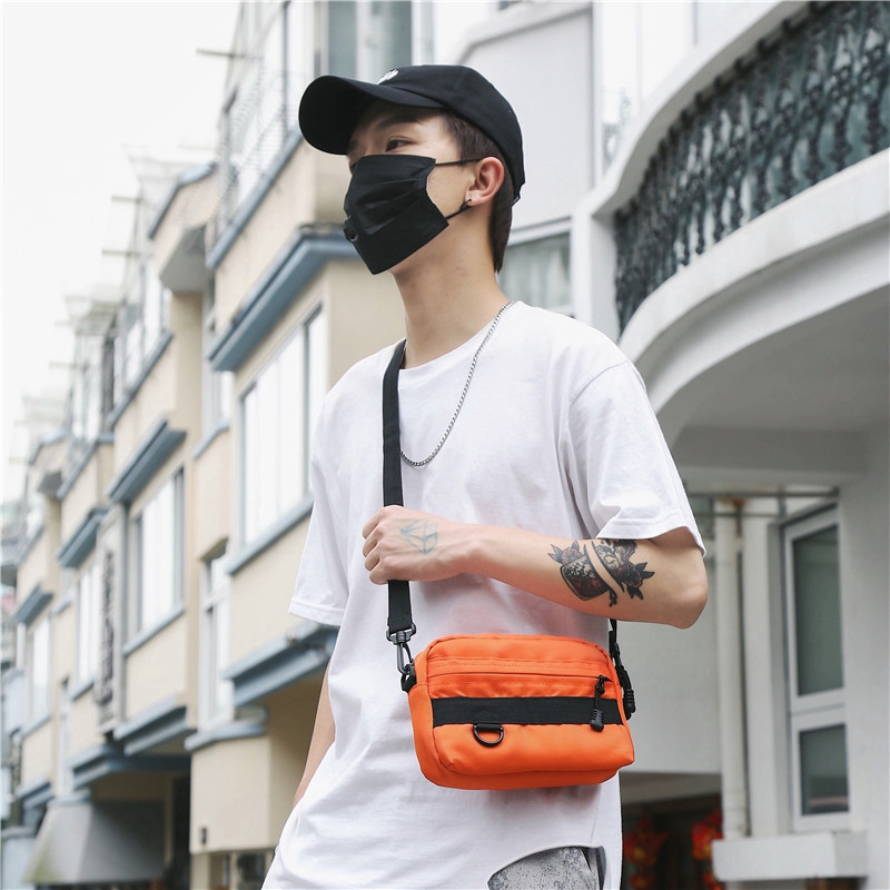 Tú́i đeo hông chống thấm nước