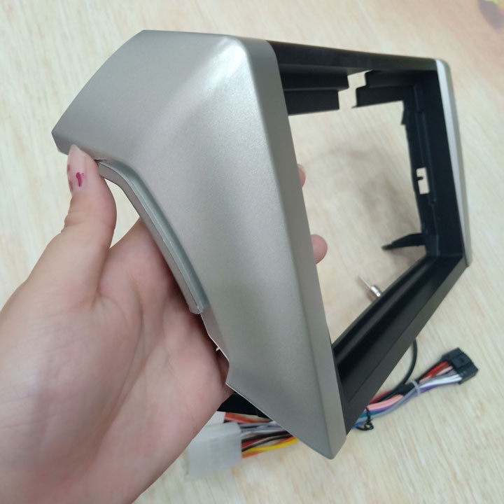 Mặt dưỡng xe Toyota Innova 2007-2013/2014-2015/2016-2019 để lắp màn DVD android 9"