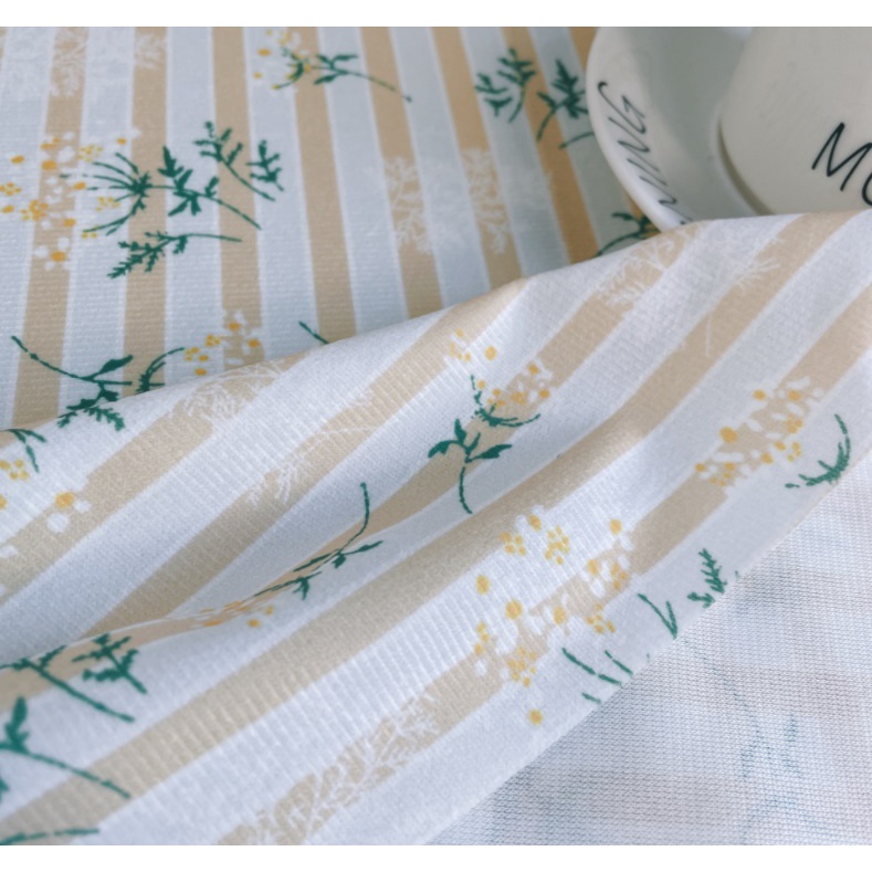 [120*120cm] Khăn trải bàn vải flannel không thấm nước hoa tử đinh hương kẻ sọc phong cách nhẹ nhàng vintage - T063