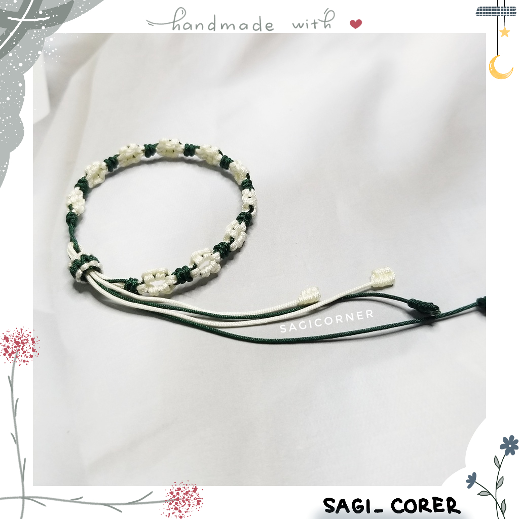 Vòng tay may mắn tết hoa cúc handmade