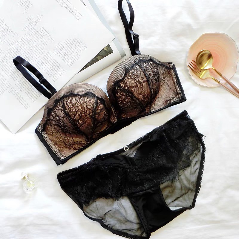 Bộ đồ lót nâng ngực mút vừa không gọng phối ren tạo khe nâng ngực chống tụt (S-02)