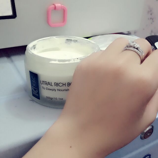 Kem body cấy trắng CC cao cấp K&C