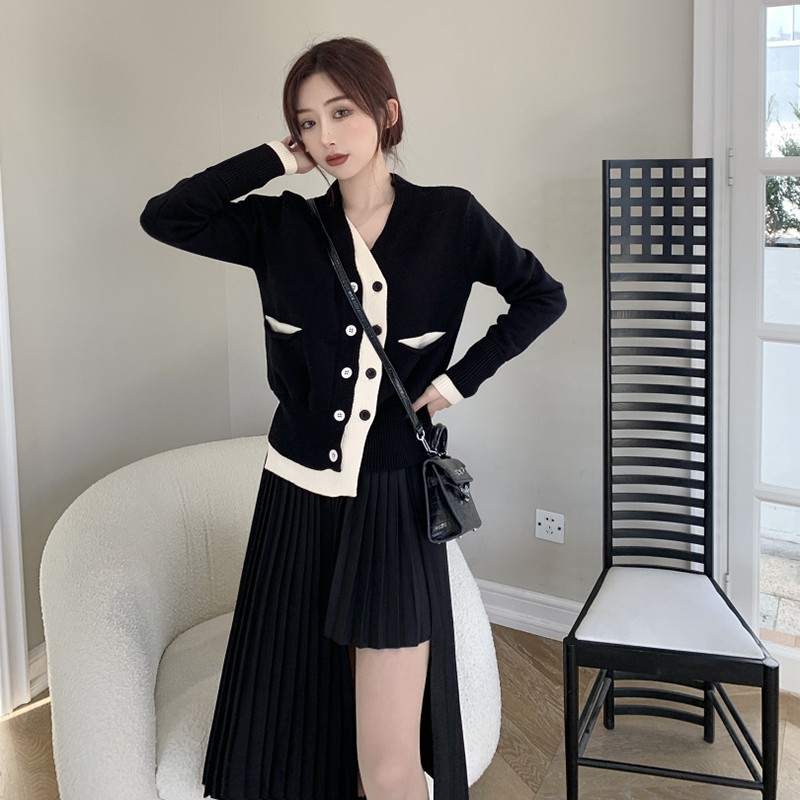 Chân váy xẻ midi xếp ly Emilyshop