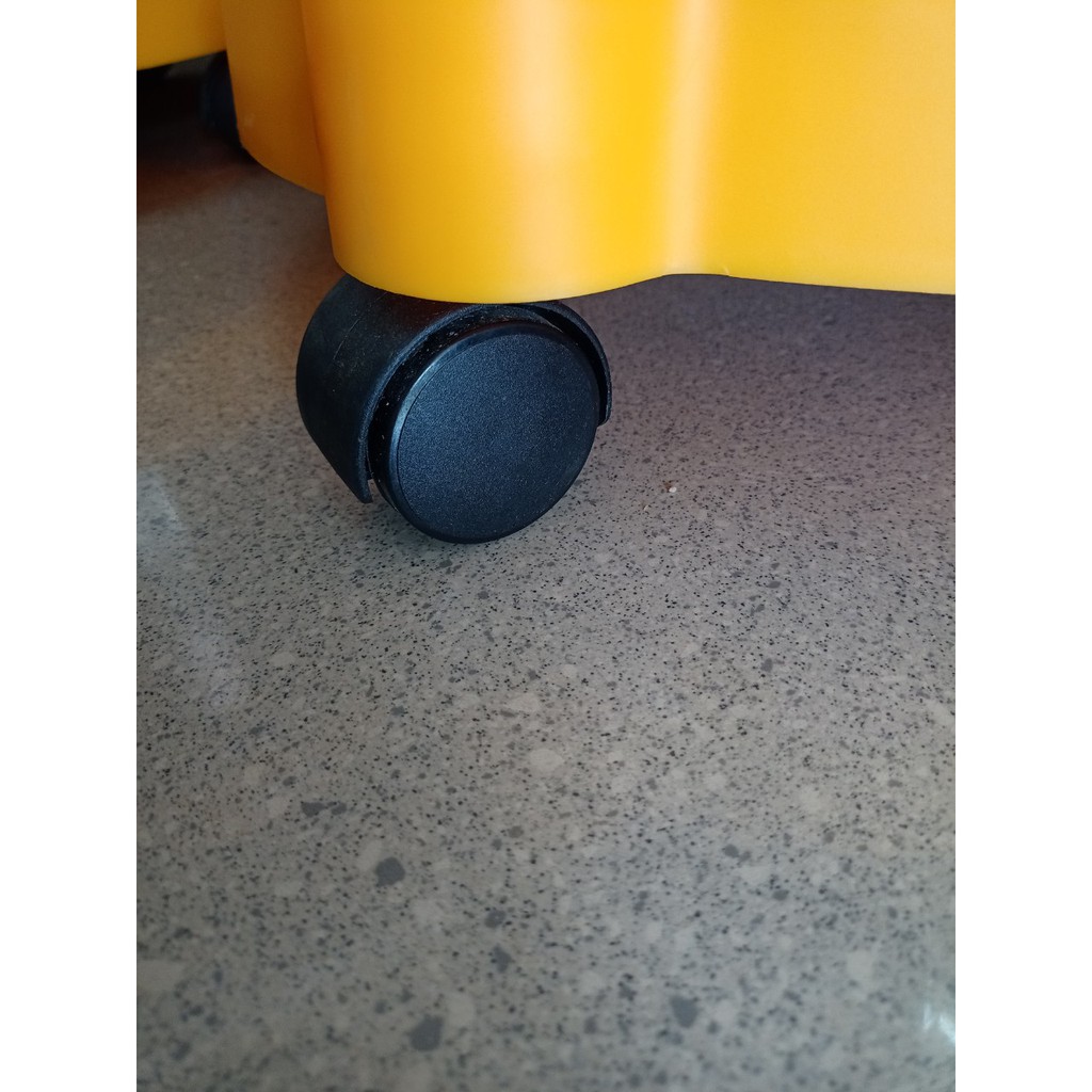 Bánh xe máy hút bụi