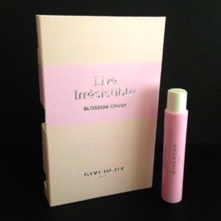 Vial nước hoa nữ Givenchy Live Irresistible Blossom Crush