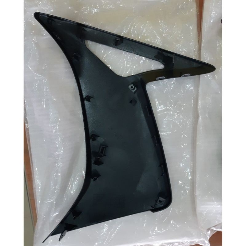 Bửng ngoài Nouvo 4 zin Yamaha / yếm ngoài Nouvo LX zin