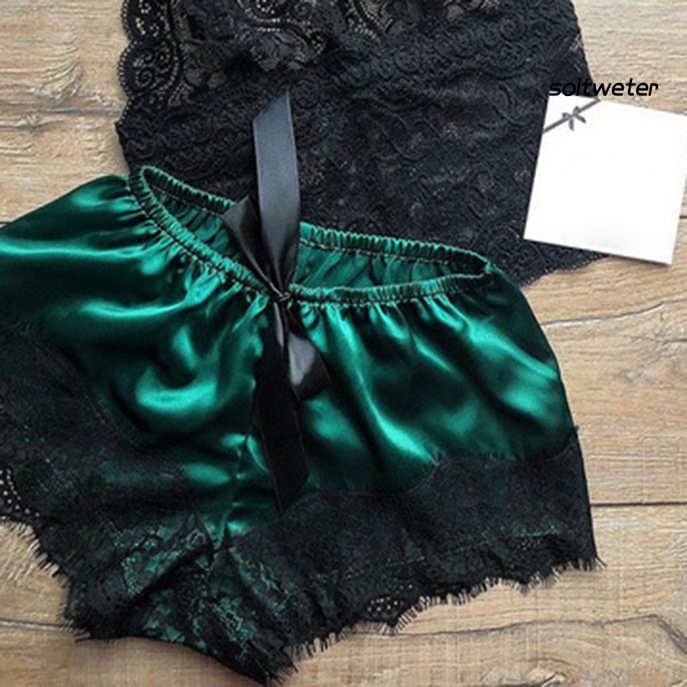 Set đồ ngủ 2 món bằng vải satin phối ren quyến rũ dành cho nữ