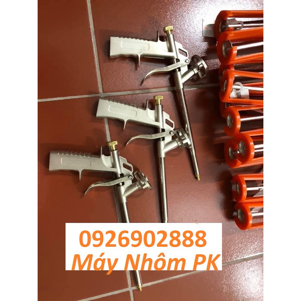 Súng bắn keo bọt nở