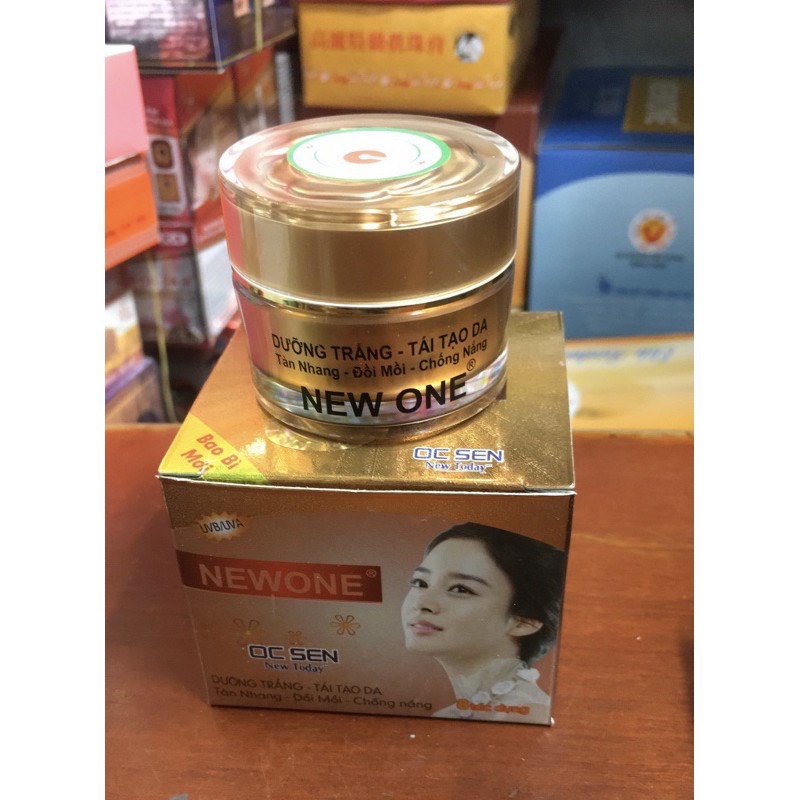 Kem NEWONE ỐC SÊN LINH CHI THÚY NGA