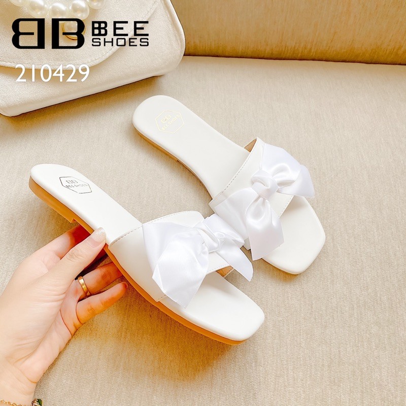 BEESHOES - DÉP NỮ MŨI VUÔNG QUAI NGANG NƠ - DÉP NỮ MŨI VUÔNG QUAI NGANG NƠ ĐẾ BỆT SẴN MÀU TRẮNG 210429