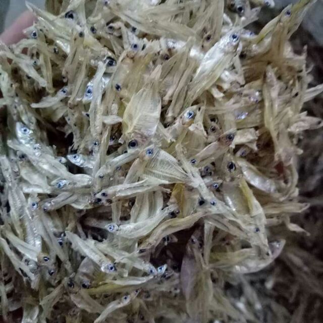 Cá cơm khô Sê San