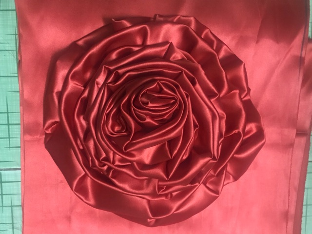 Combo bông và băng khánh thành 10 người cắt